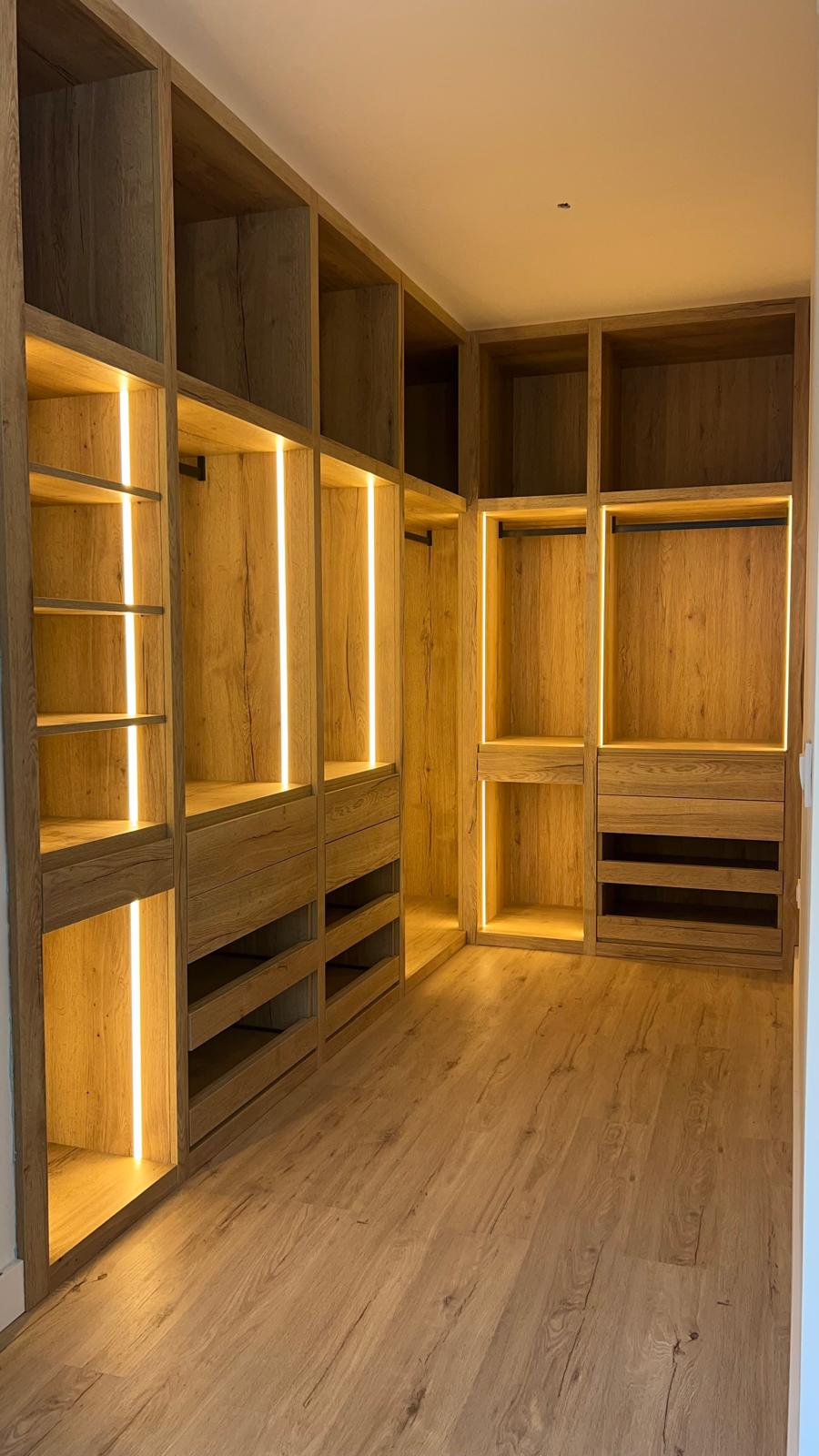 Armarios y Vestidores a Medida